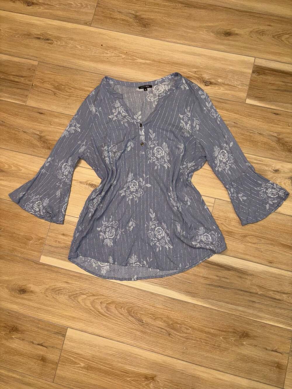 Papermoon Blue Floral Metallic Stripe Bell Sleeve Blouse Size 1X